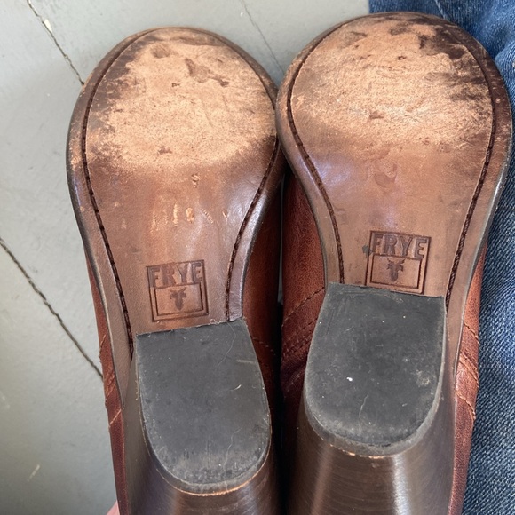 FRYE Brown Leather Western Cowboy Pull-On Ankle Boots - Picture 10 of 10